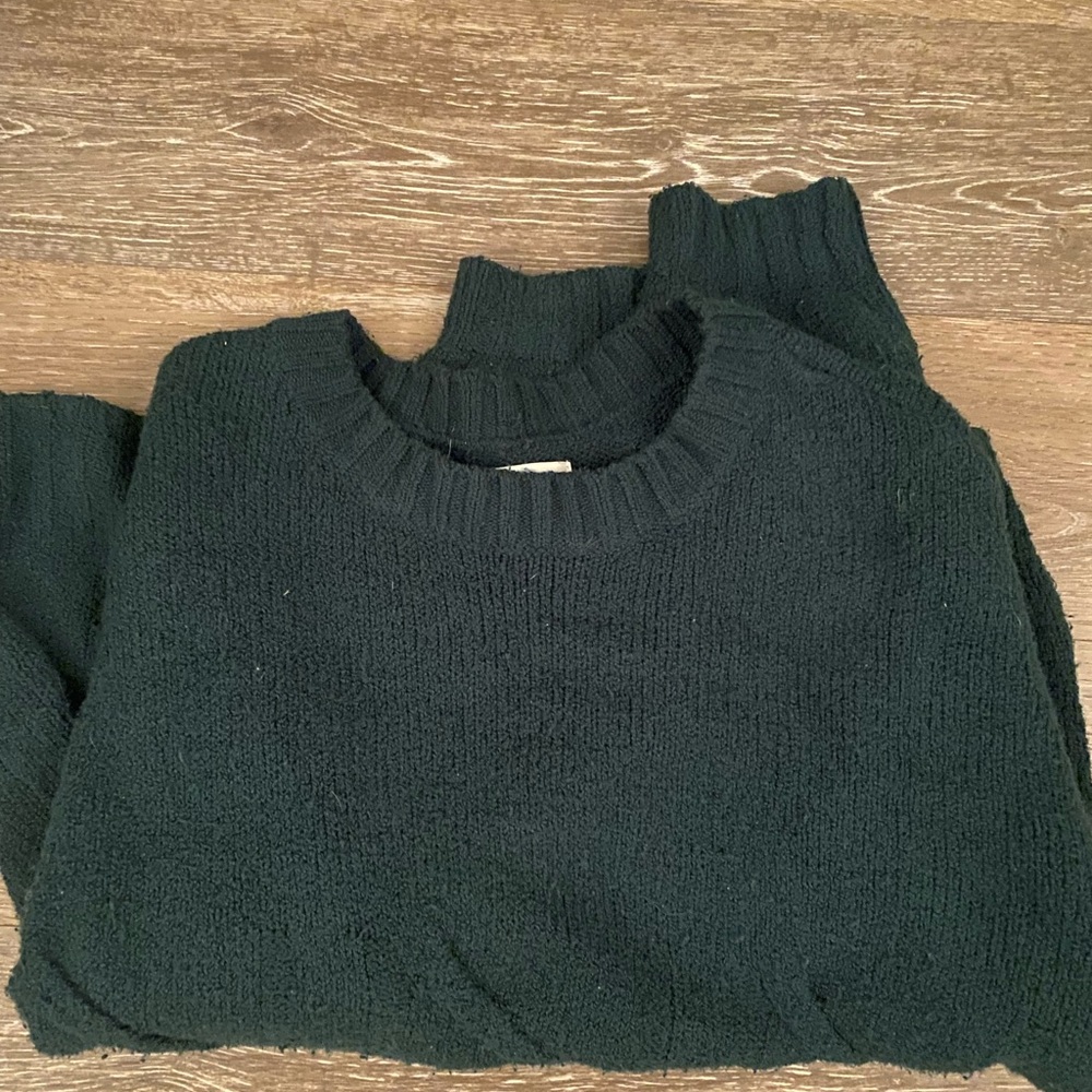hollister oversized sweater